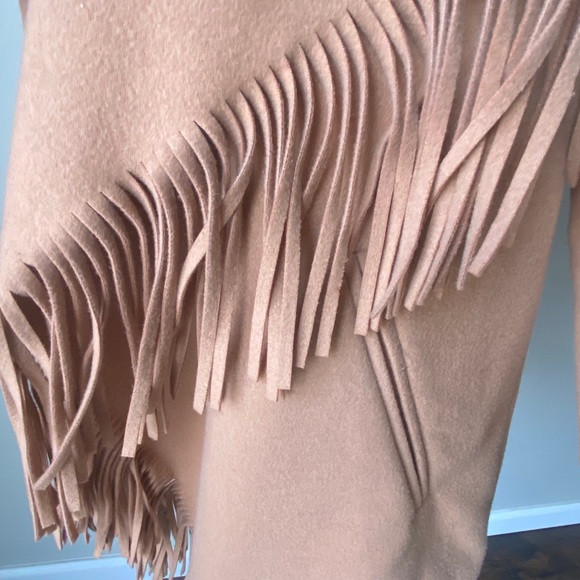 Apres Ski Coat - Picture 4 of 6